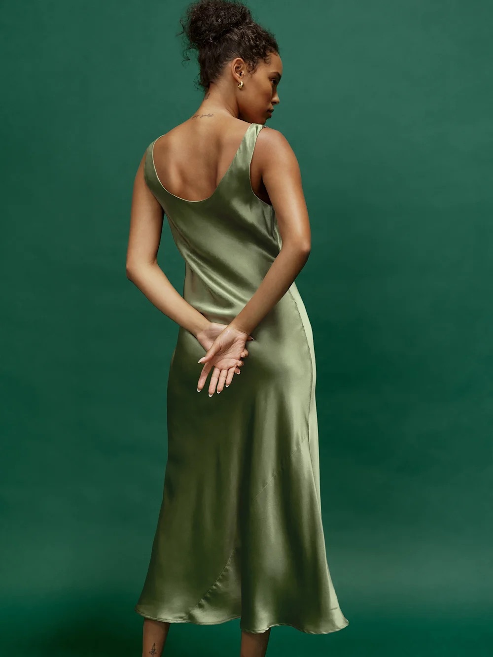 Reformation Bryn Silk Dress in Artichoke - Picture 3 of 6